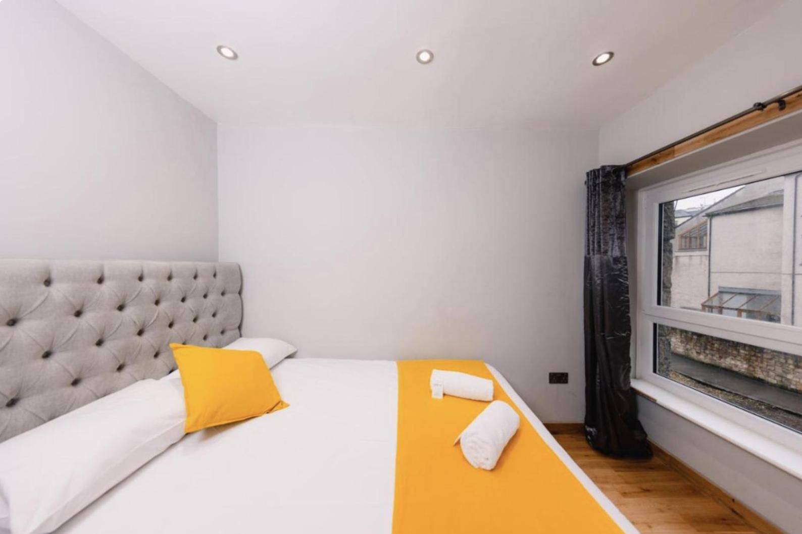 Superb Luxury Apartment By Canal - Central Edinburgh Eksteriør billede