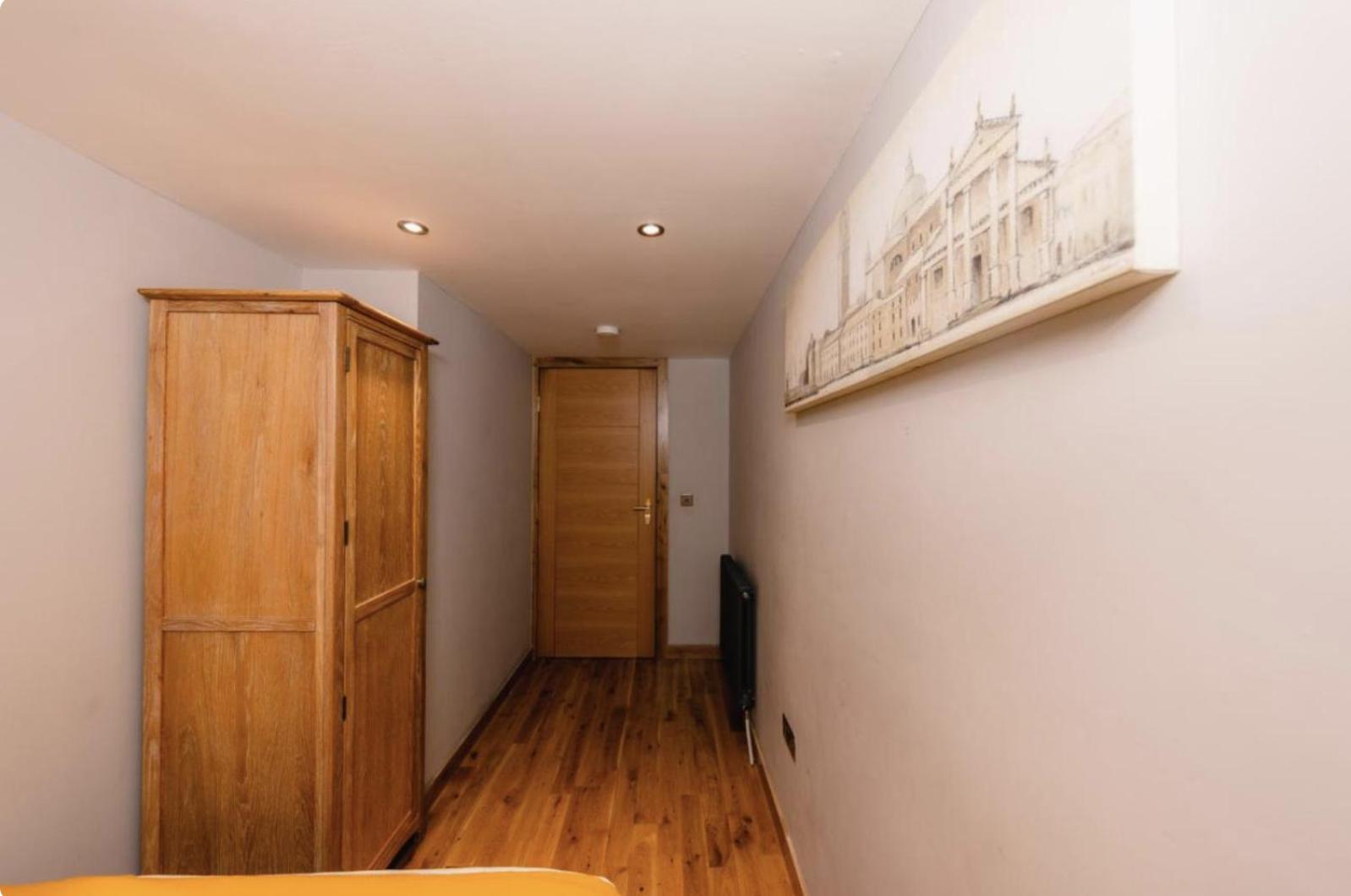 Superb Luxury Apartment By Canal - Central Edinburgh Eksteriør billede