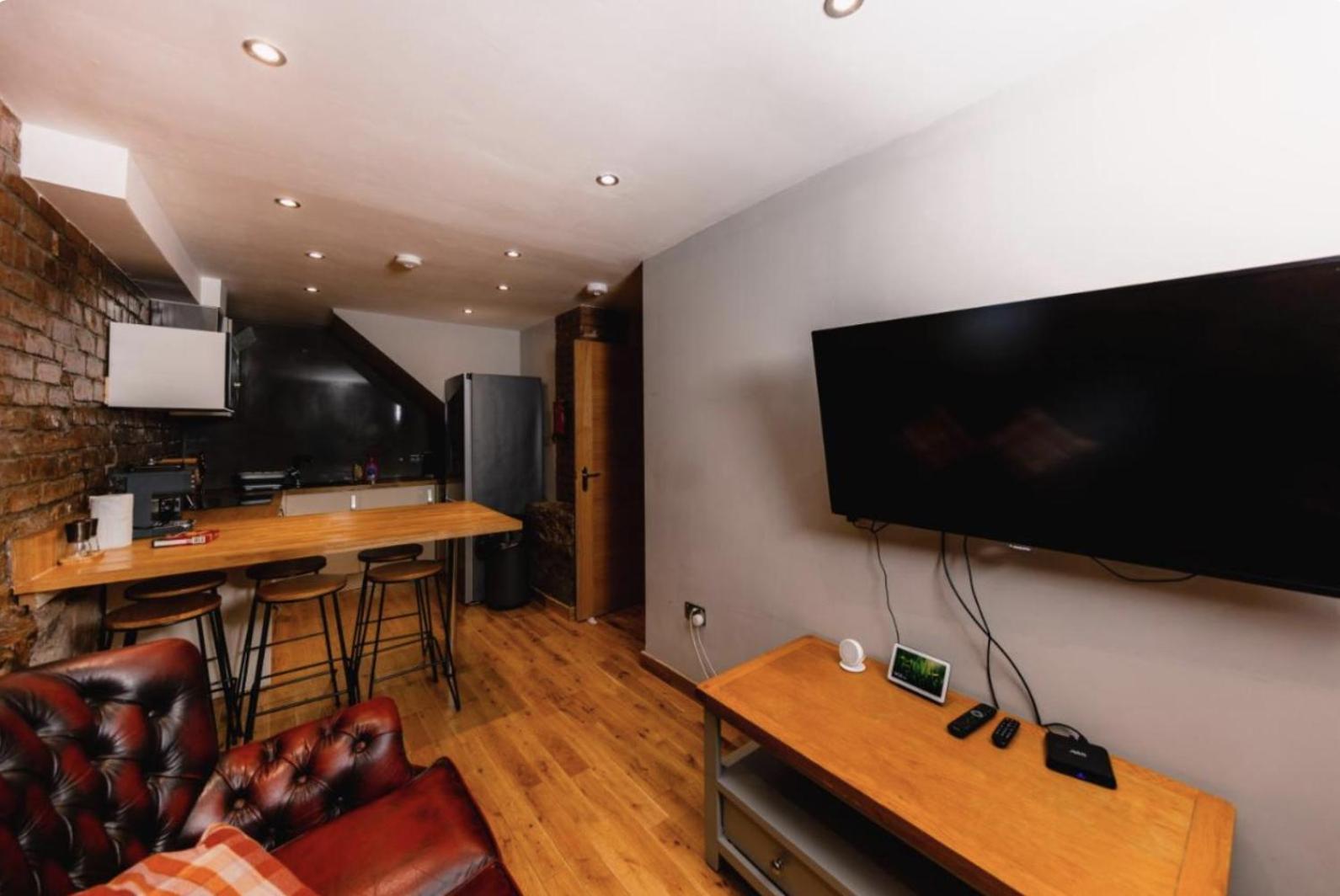 Superb Luxury Apartment By Canal - Central Edinburgh Eksteriør billede