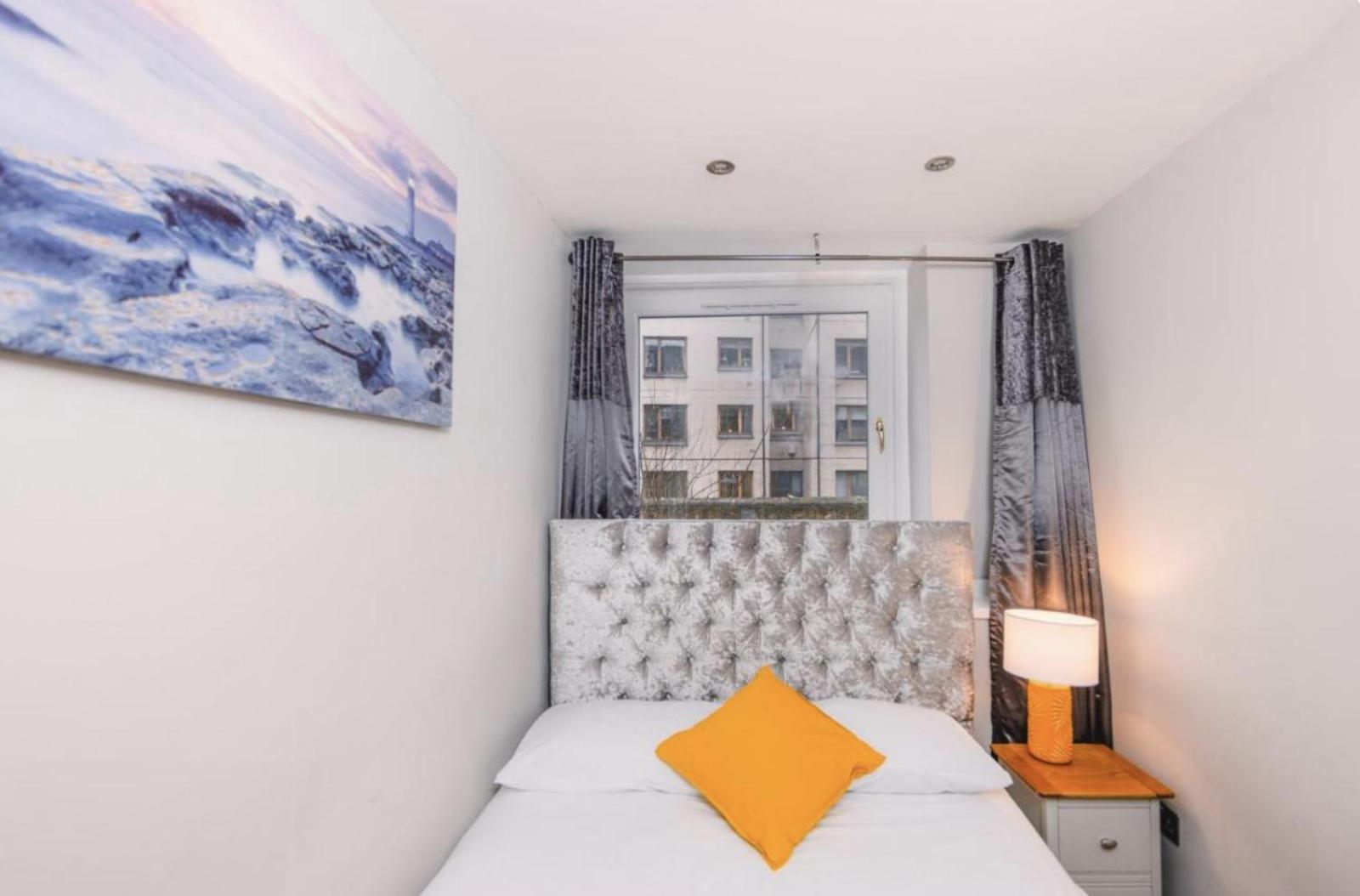 Superb Luxury Apartment By Canal - Central Edinburgh Eksteriør billede