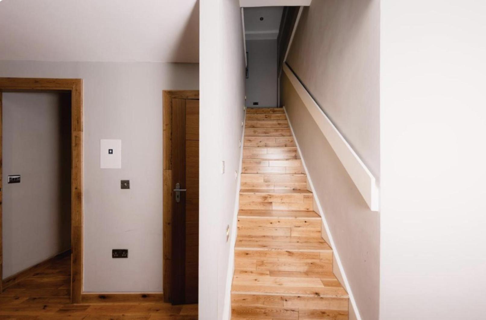 Superb Luxury Apartment By Canal - Central Edinburgh Eksteriør billede