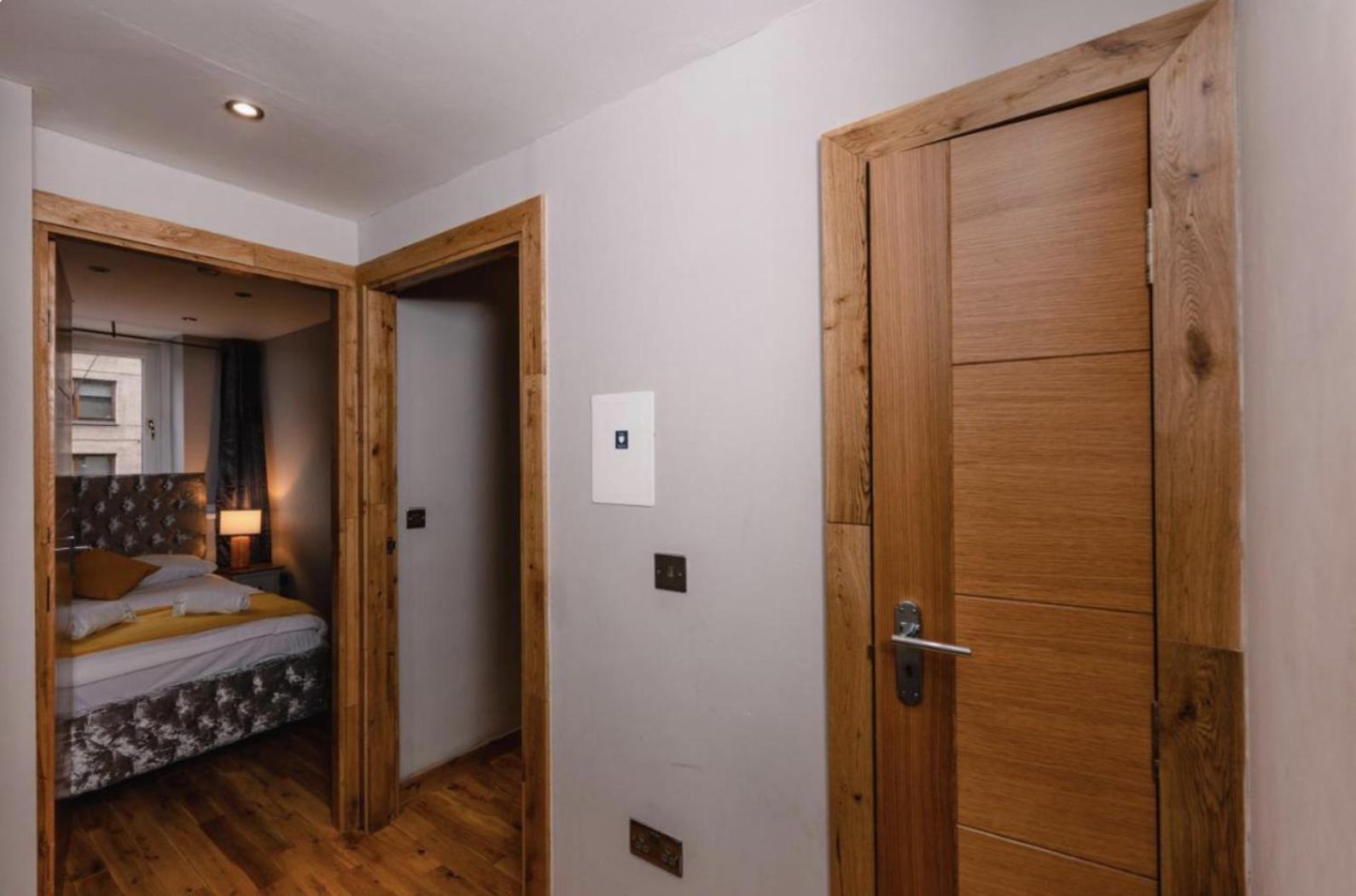 Superb Luxury Apartment By Canal - Central Edinburgh Eksteriør billede